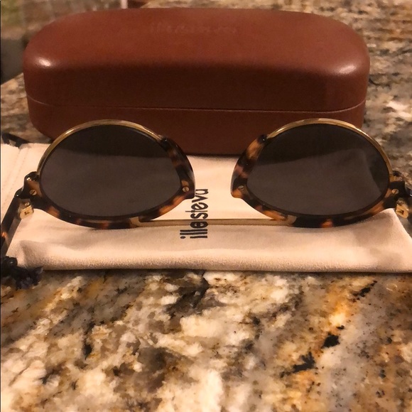 Illesteva Sunglasses - Picture 2 of 3